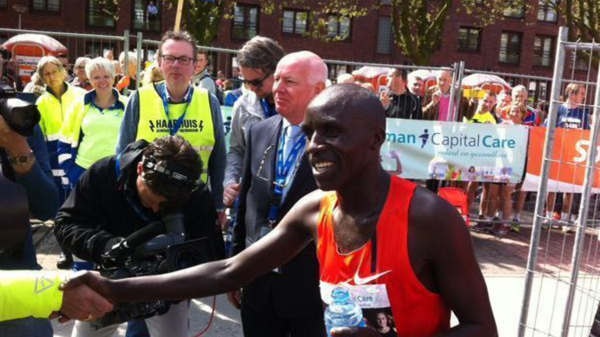 48710 Cheruyiot winnaar