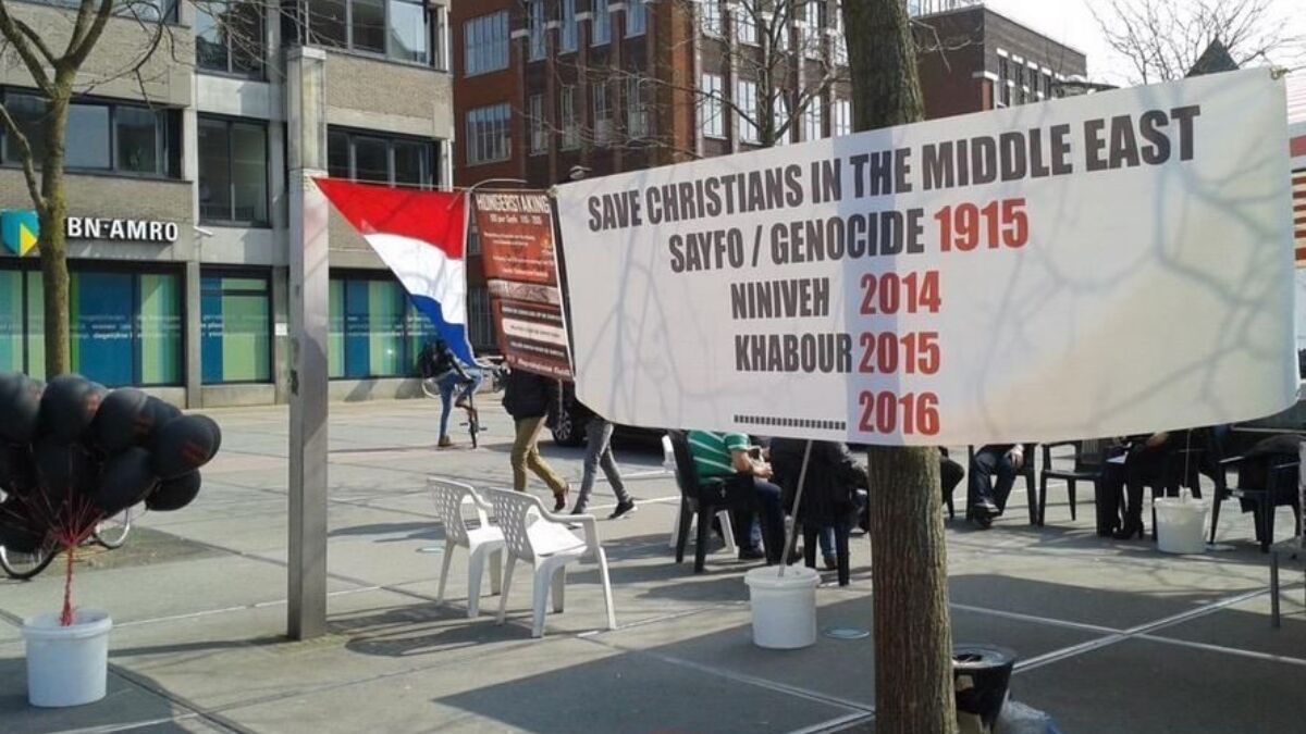 47223 protest op stationsplein