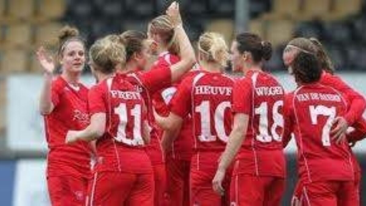 42758 fctwentevrouwen2