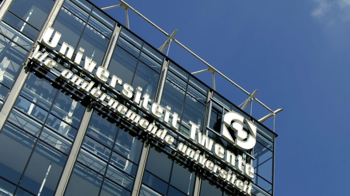 39674 Universiteit Twente