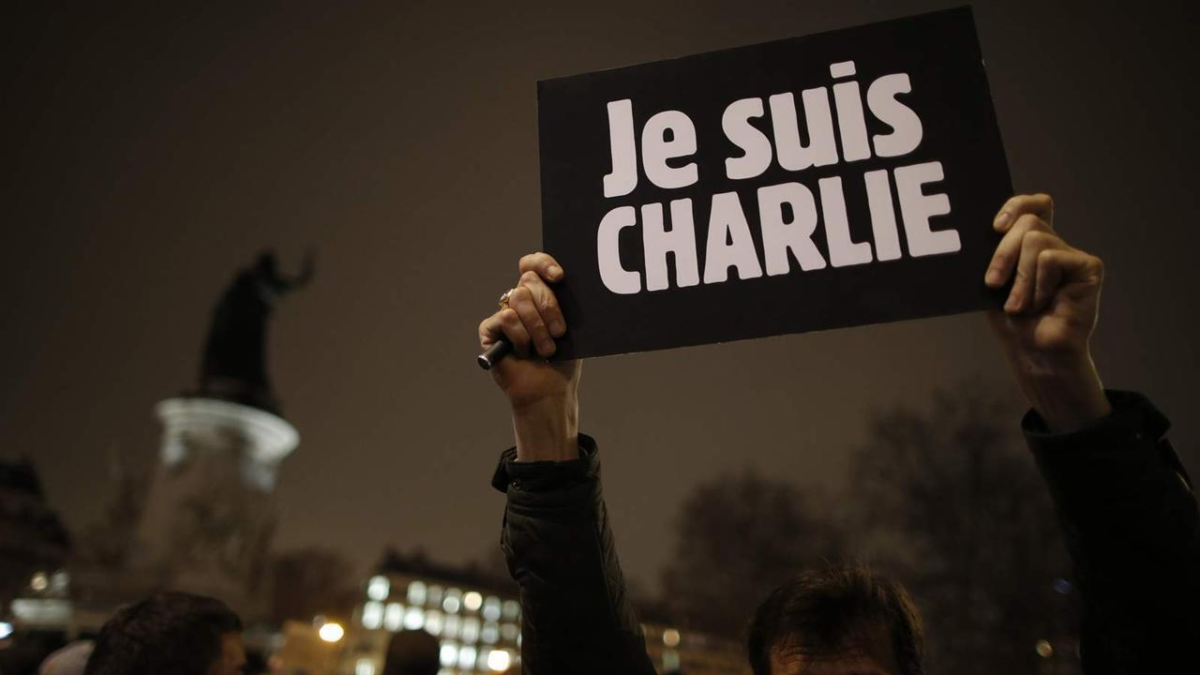 32928 Je Suis Charlie Wide