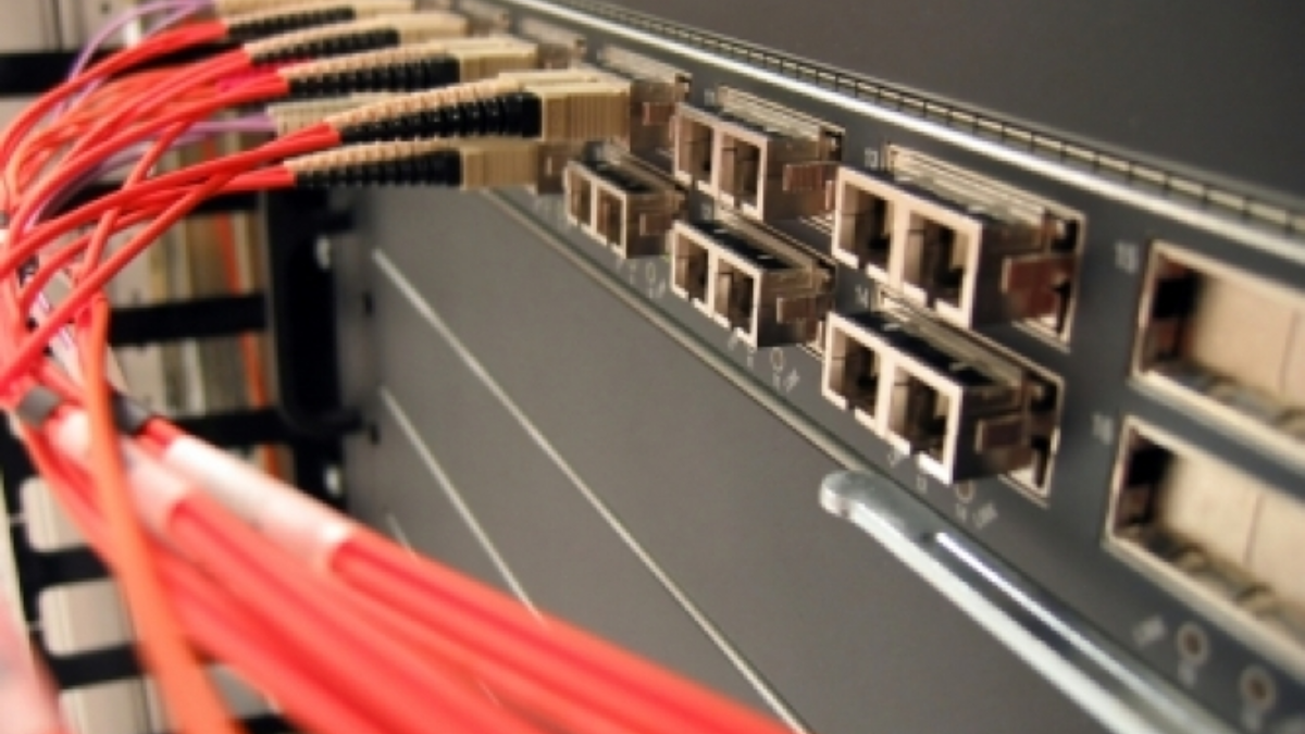 32682 glasvezelkabel datacenter