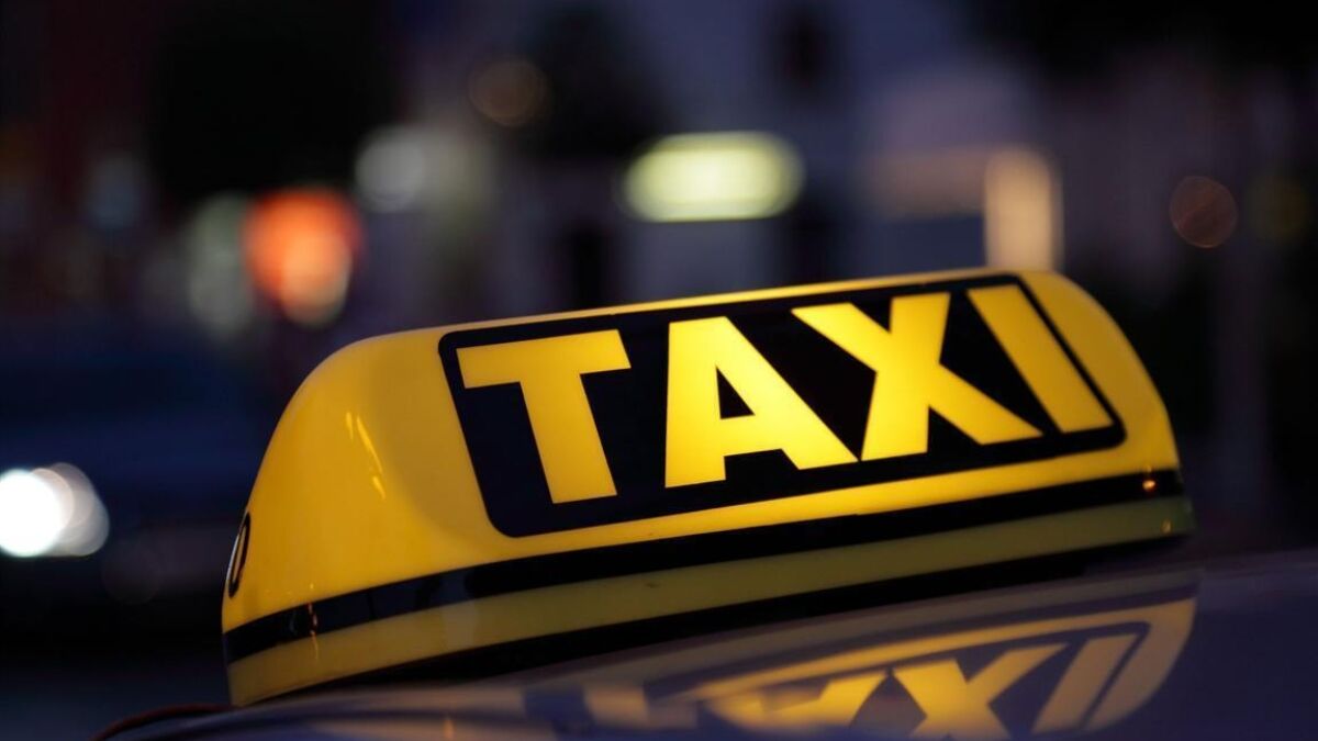 32535 31708 Taxi
