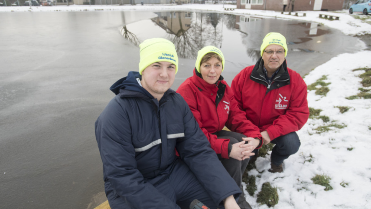 242151 image 6834920