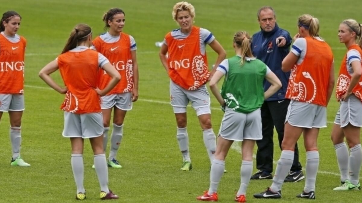 26270 Oranje