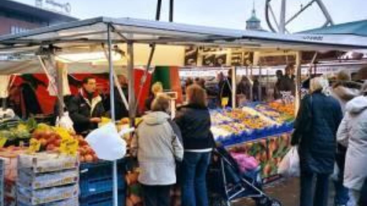 26137 dinsdagmarkt
