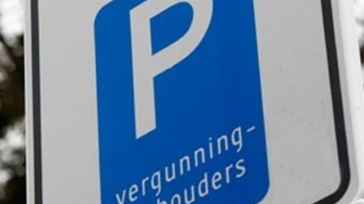 25689 24478 146895 parkeervergunningen nieuws 151110