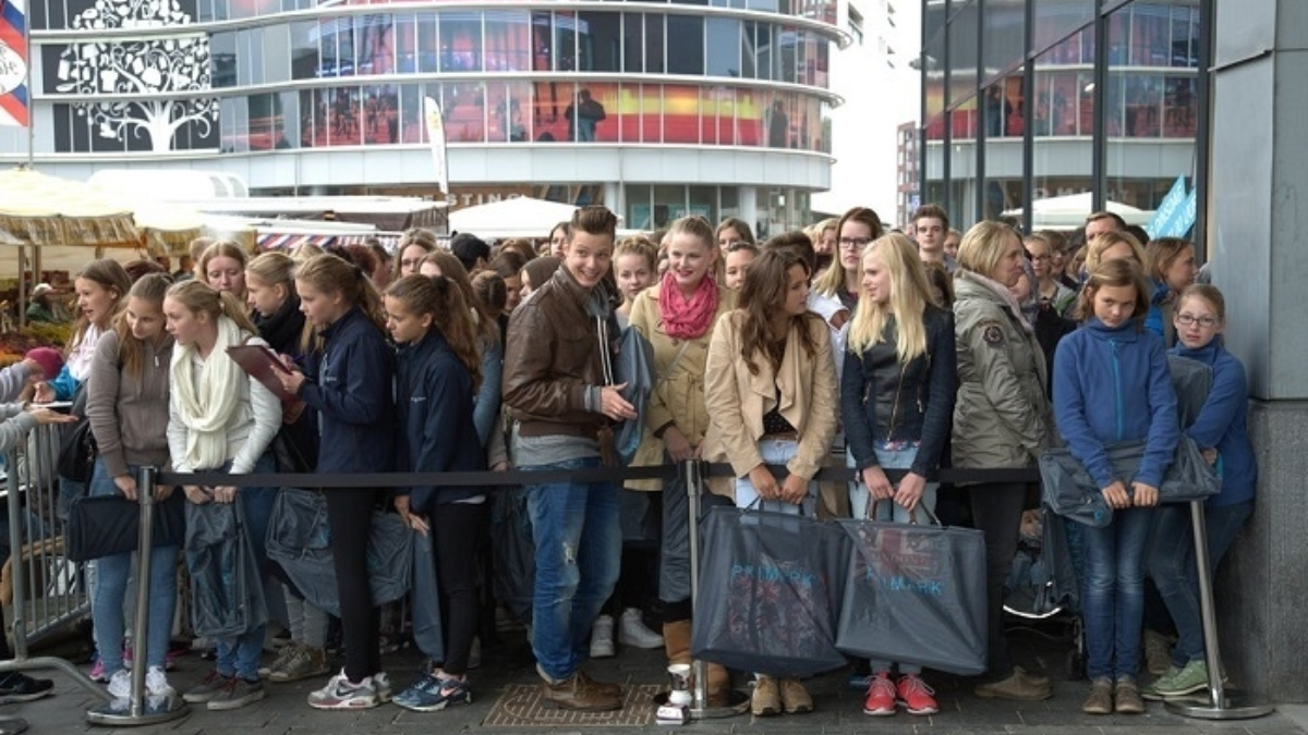 25435 Drukte binnenstad