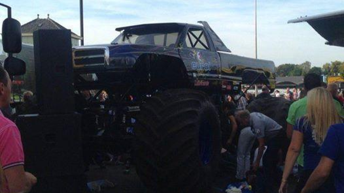 21407 monstertruck