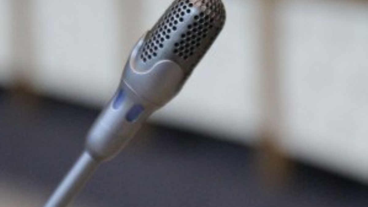20811 Interruptiemicrofoon Statenzaal PS Gld header 298x234