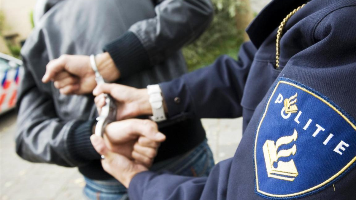 20737 politie aanhouding Desktop Resolutie