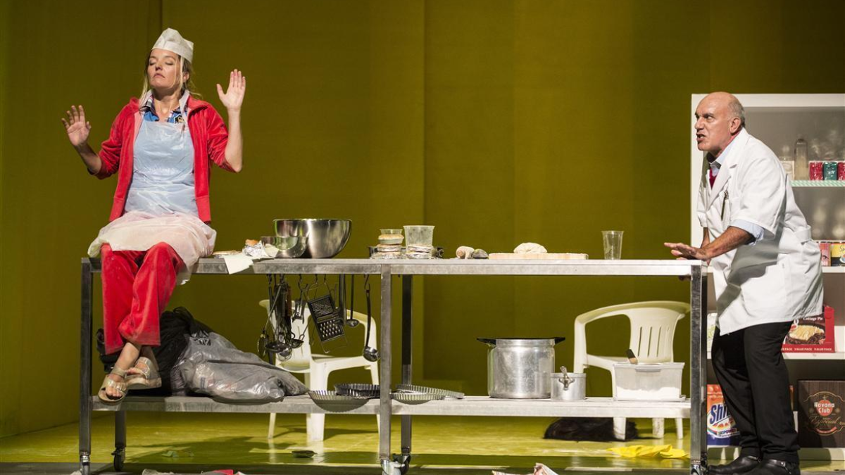 19056 Sweeney Todd scenes008