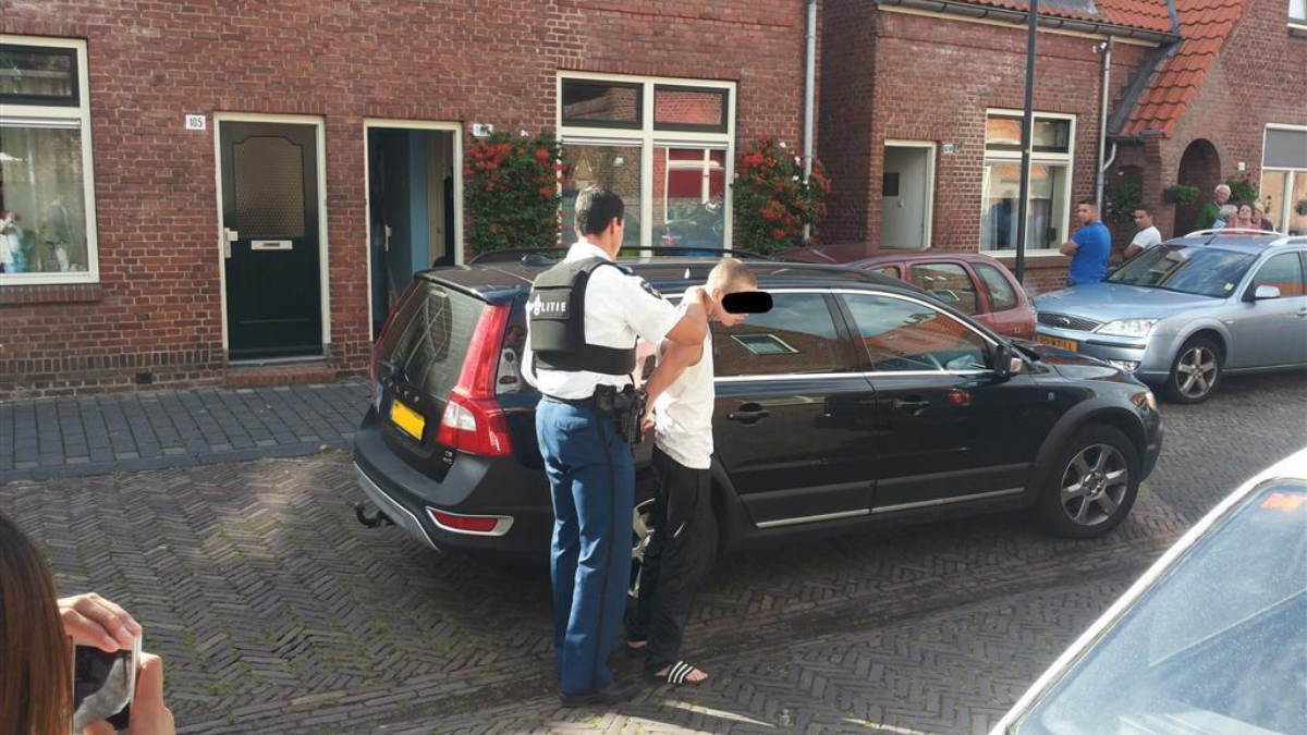 17962 Aanhouding