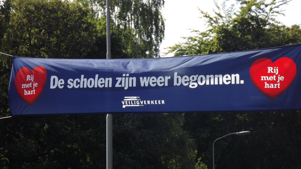 17307 De scholen zijn weer begonnen
