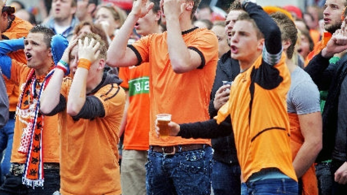 14802 Oranje