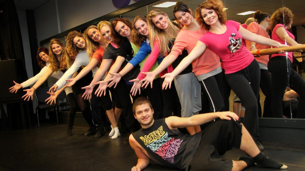 4936 Danseressen choreograaf 2