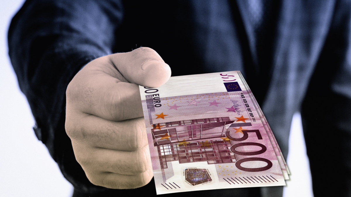 Geld euro geven pixabay
