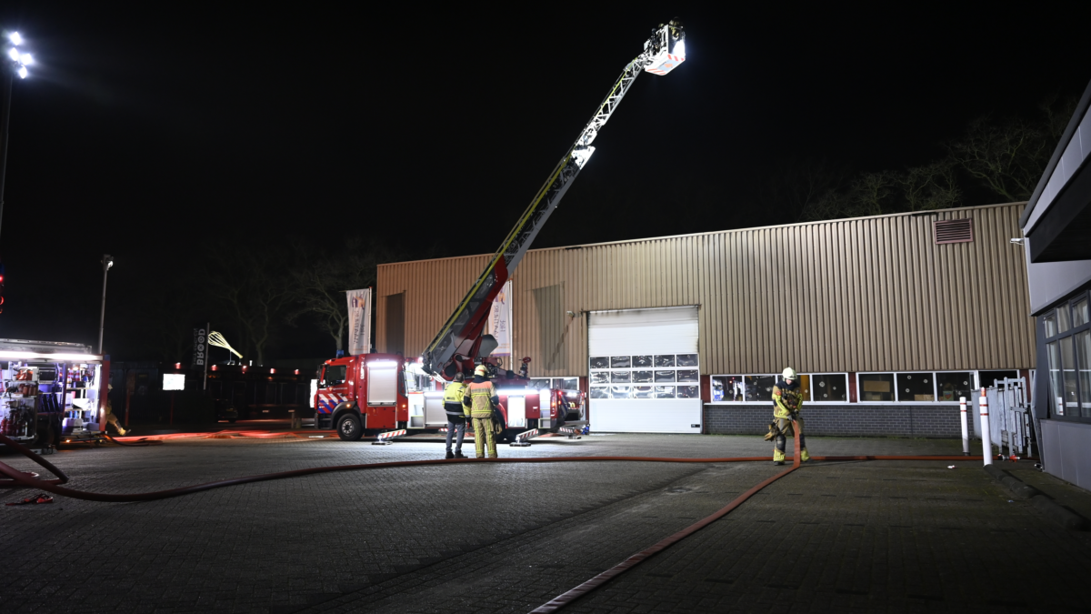 20230218 Almelo brand Van De Broekeweg