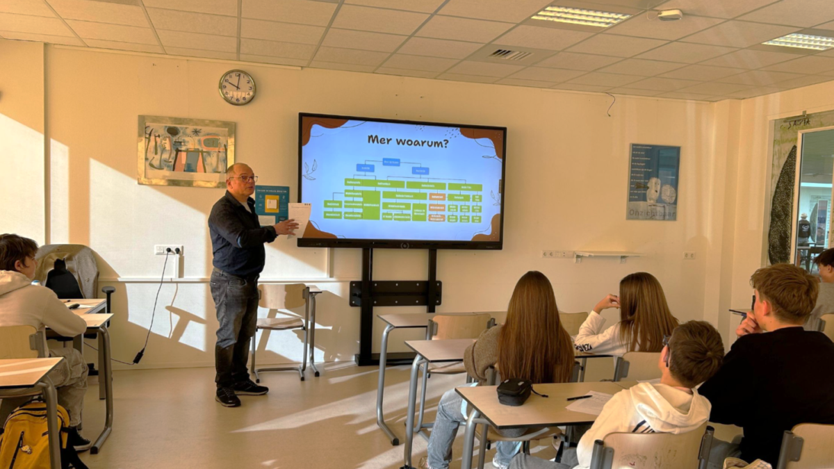 260302 twents op school rtv oost