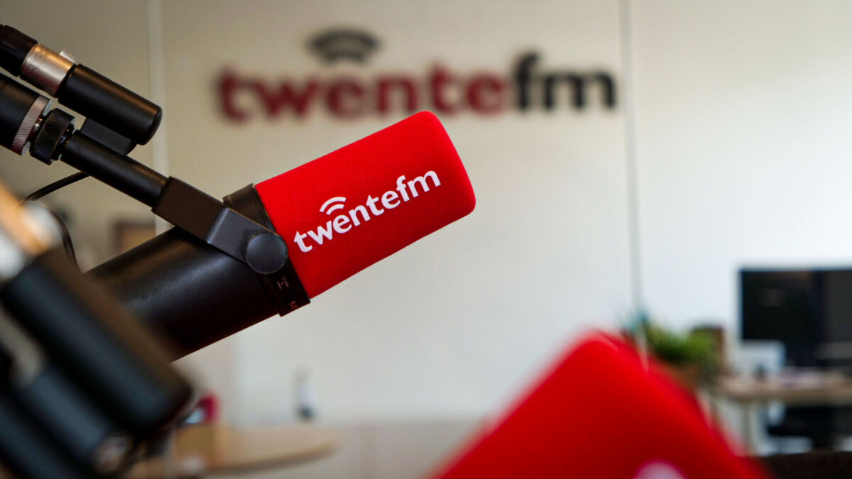 Twente FM Studio Stockfoto 1 Microfoon