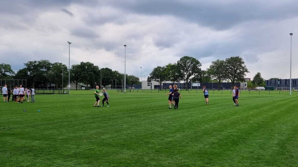 Frisbeeërs in actie Julian Vriend