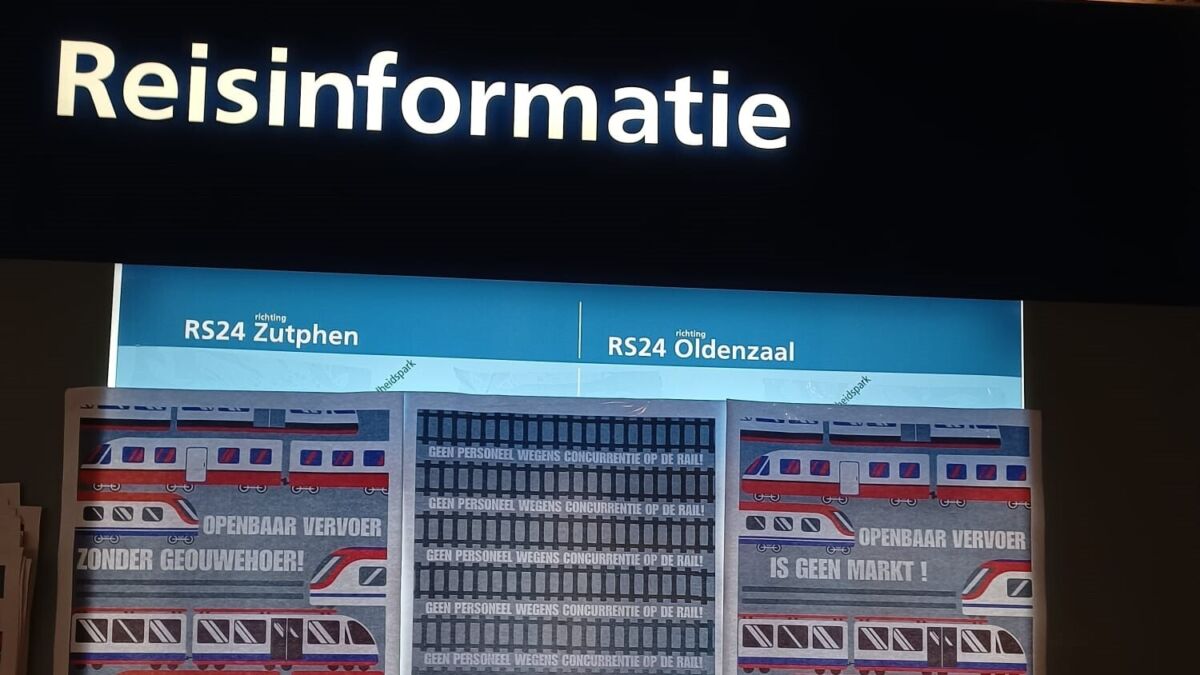 SP beplakt dienstregeling Oldenzaa-Zutphen