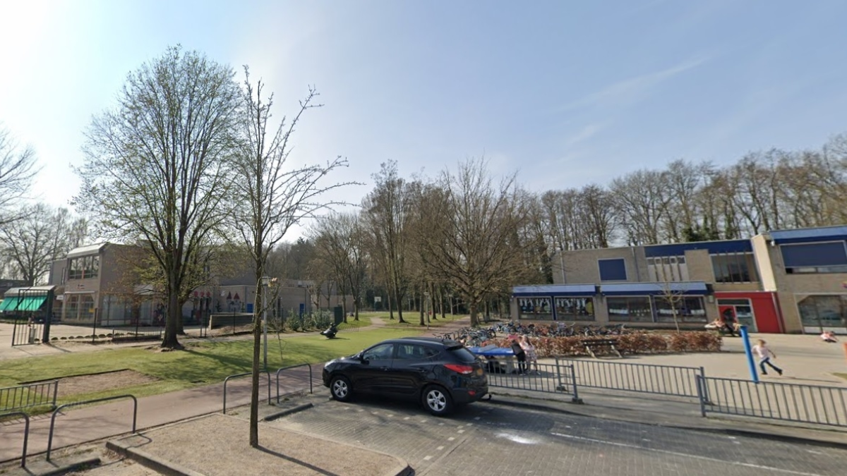 20231120 Basisscholen Willem van Oranje Sterrenborgh Helmerhoek Google Streetview
