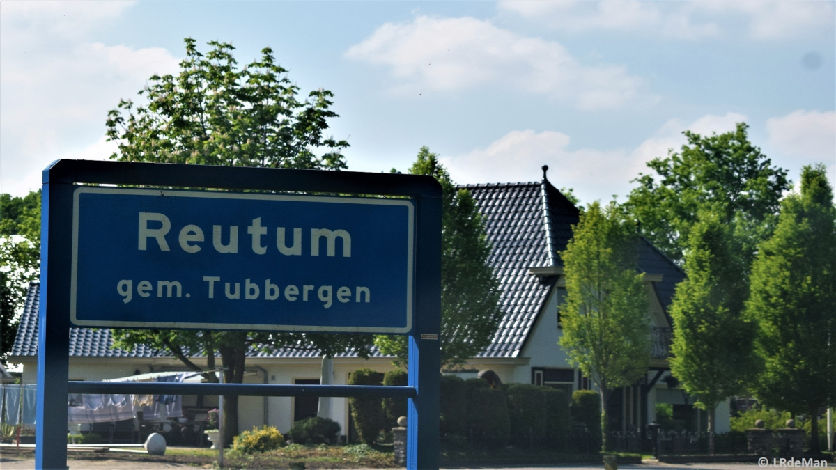 Reutum plaatsnaambord 1