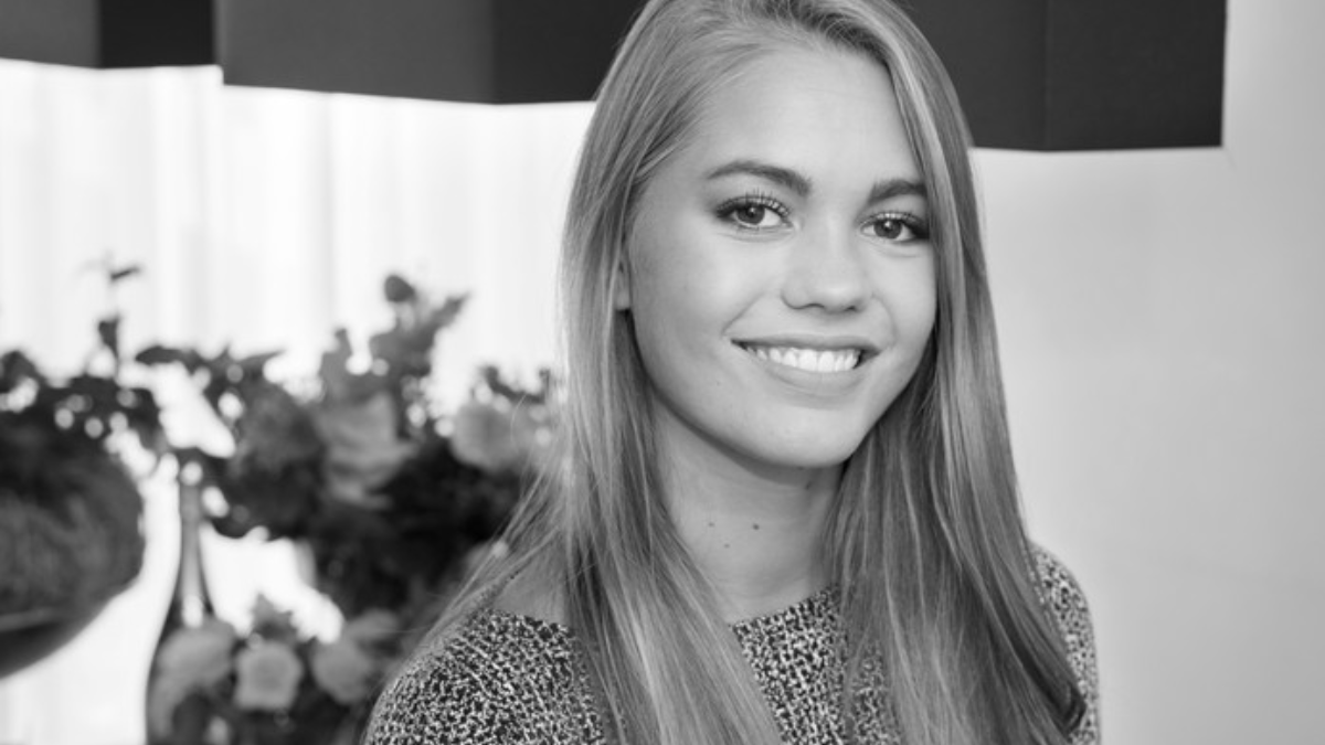 415411 Lotte van der Zee 2