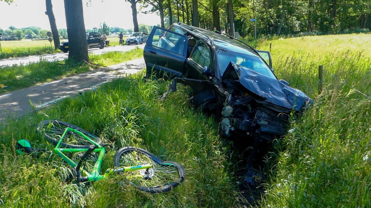 20240512 aanrijding Lonneker News United Dennis Bakker