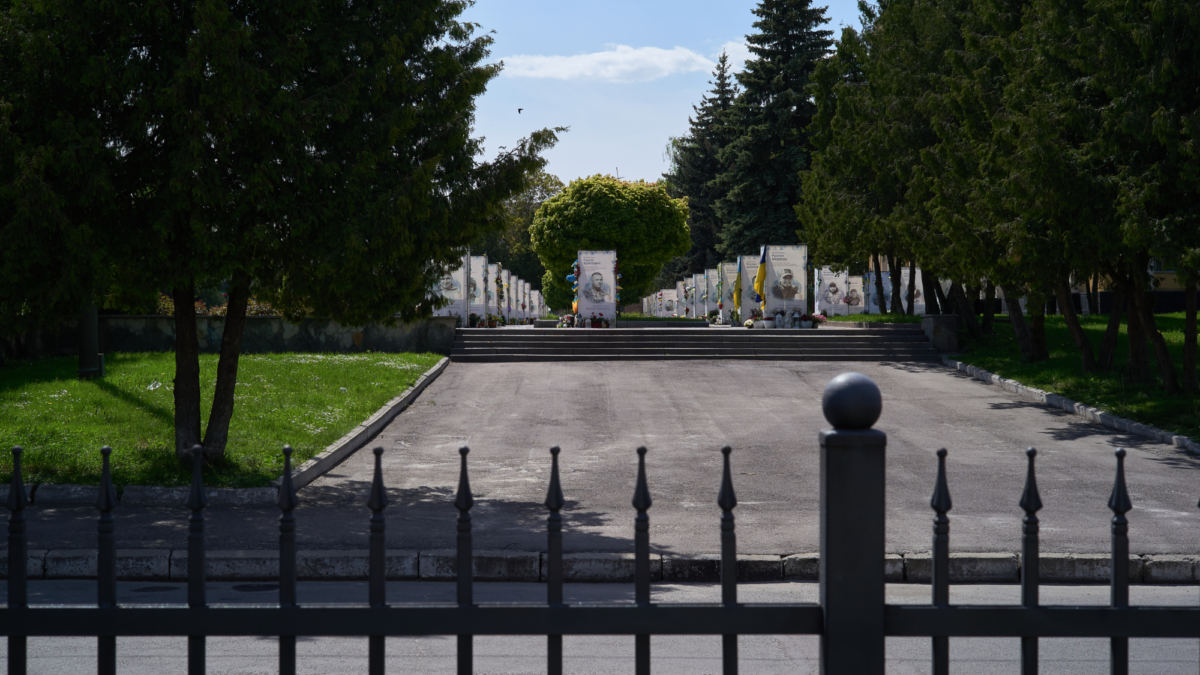 Oekraïne - eregalerij - gesneuvelde soldaten - monument