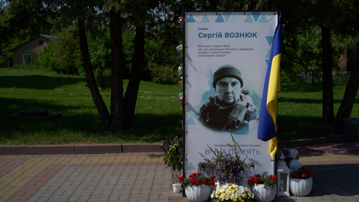 Oekraïne - monument - gesneuvelde soldaat - gedenken
