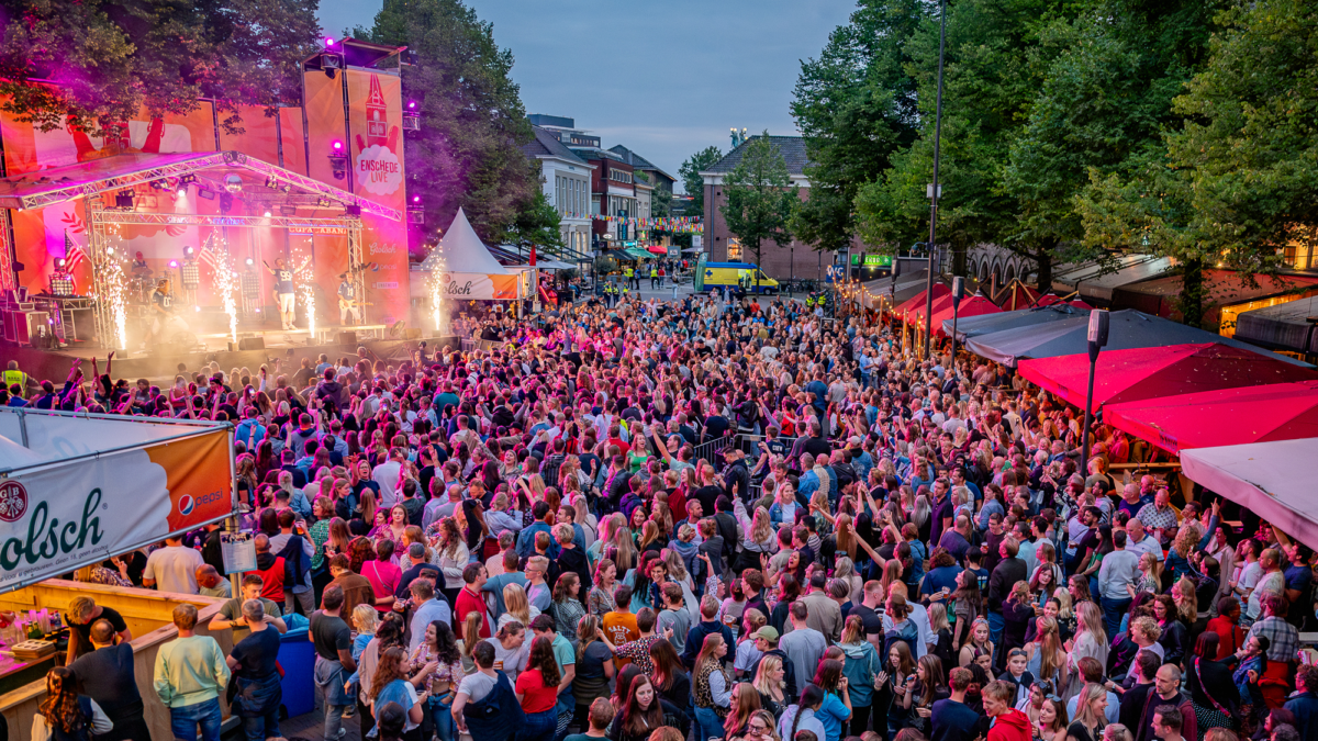 Grolsch Summer Sounds Enschede Live 2023 Oude Markt Joost Kolkman