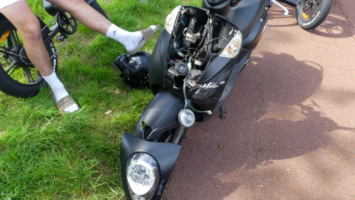 20240706 scooter auto ongeval geessinkweg oosterveld enschede