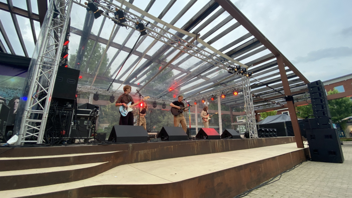 20270726 Summer Square Merlijn Dewasme