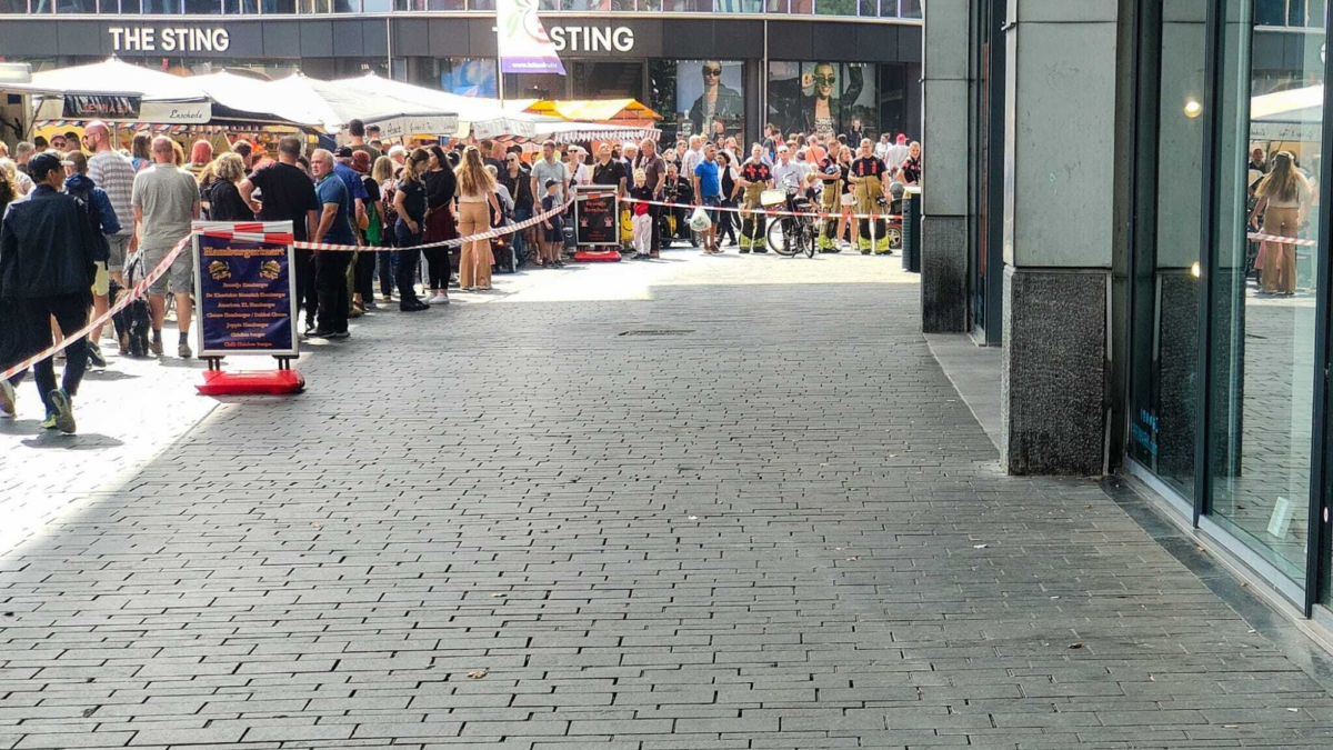 20240817 Gevel Primark afgezet Van Heekplein steenstrip binnenstad Enschede