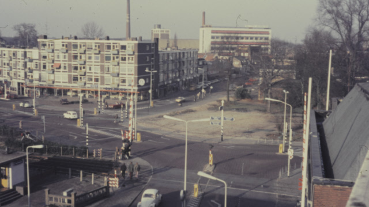 1972 Kruispunt Hengelosestraat Deurningerstraat Enschede