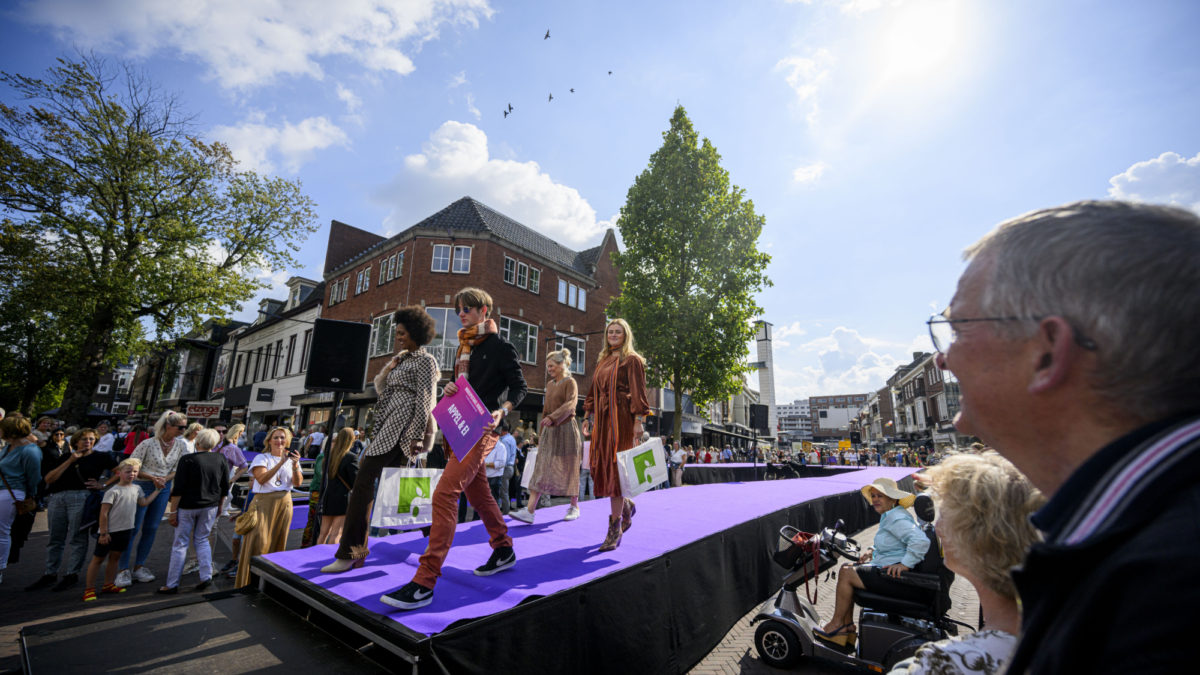 240826 modespektakel 2 PR