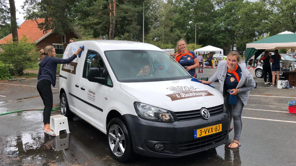 Autowassen zwemclub Losser