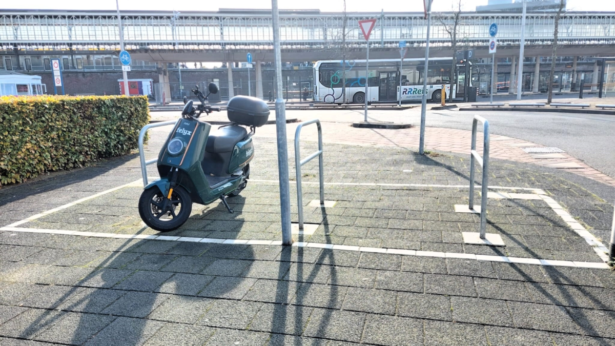 241025 deelscooter felyx hengelo 1 TWENTE 1