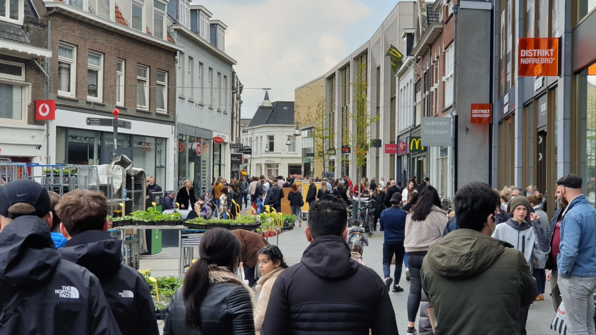 20210501 drukte in enschede - winkelstraat - Kalanderstraat - winkelen