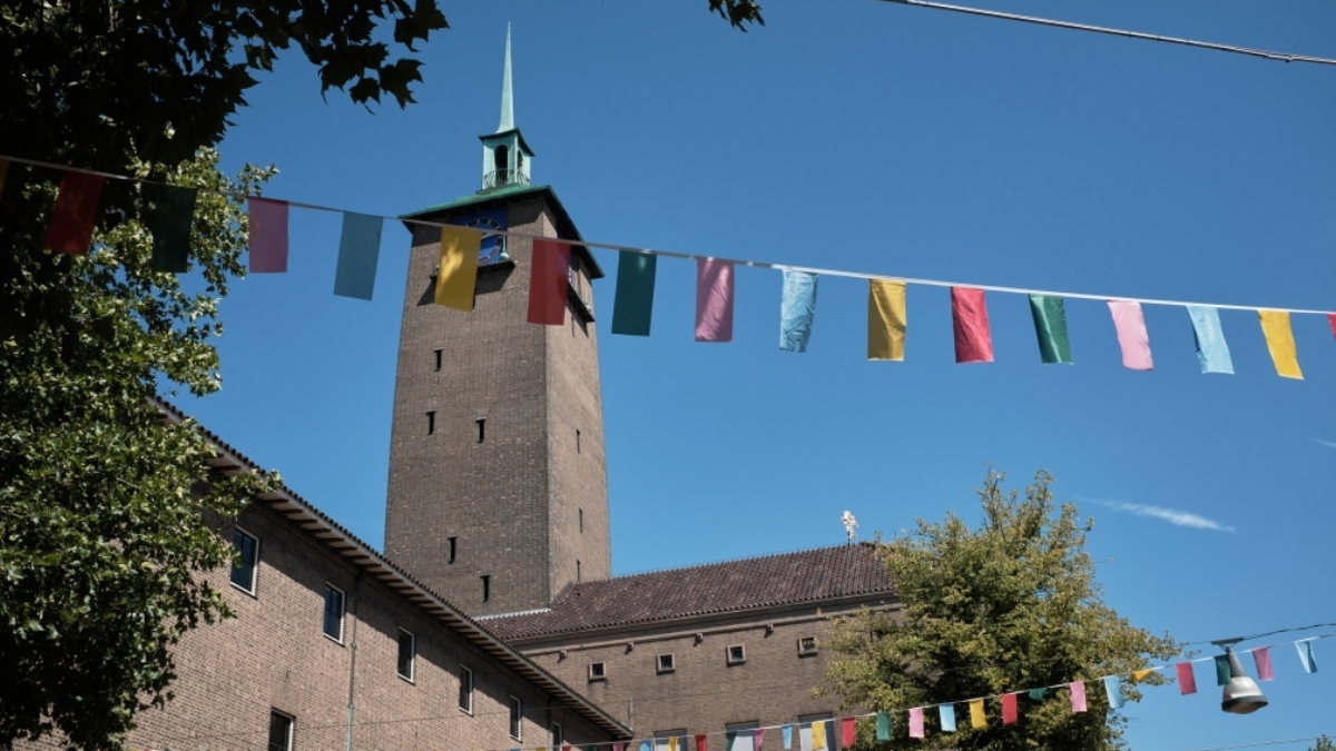 ENSCHEDE FEESTVLAGGETJES STADHUIS