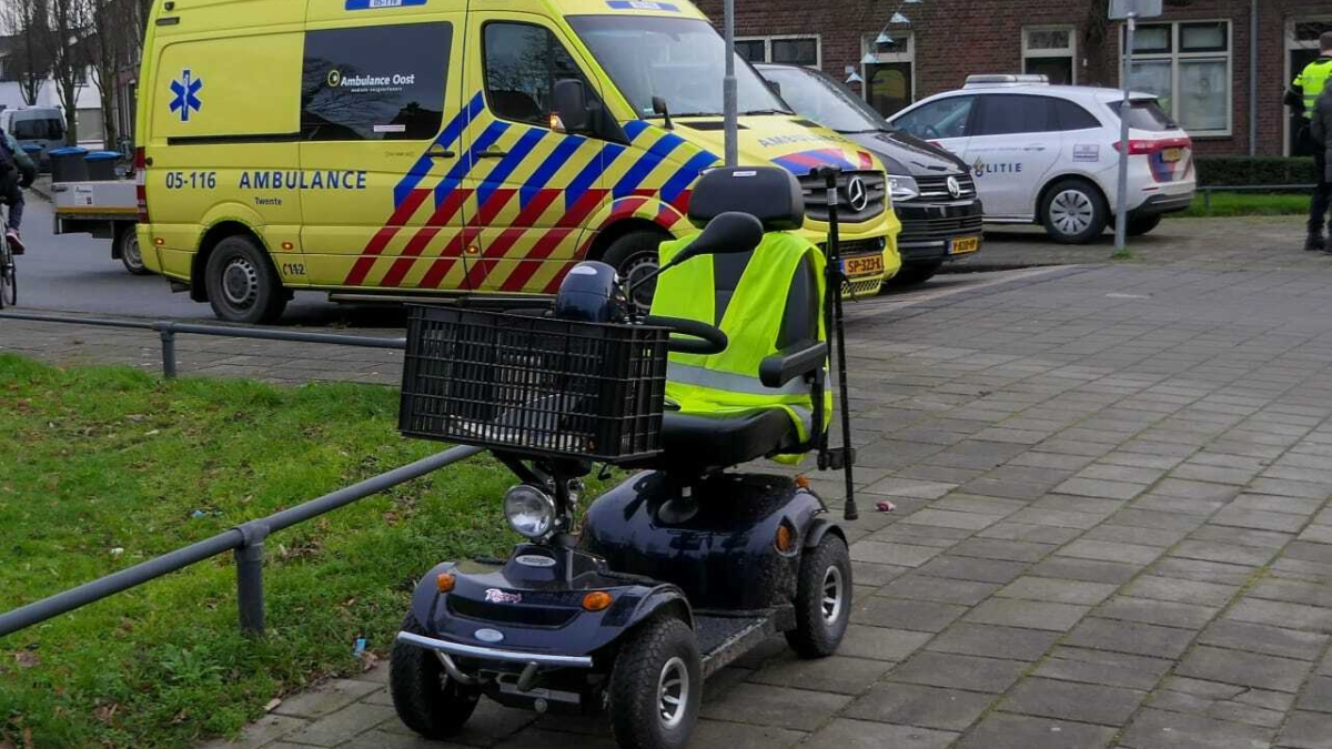 20250108 Ongeval Pathmossingel Enschede scootmobiel