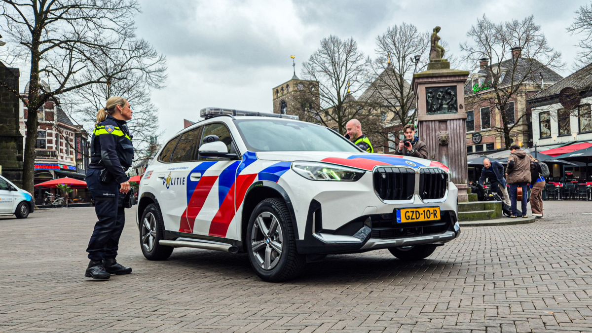 DIKKE BMW POLTIE EENHEID ENSCHEDE 2