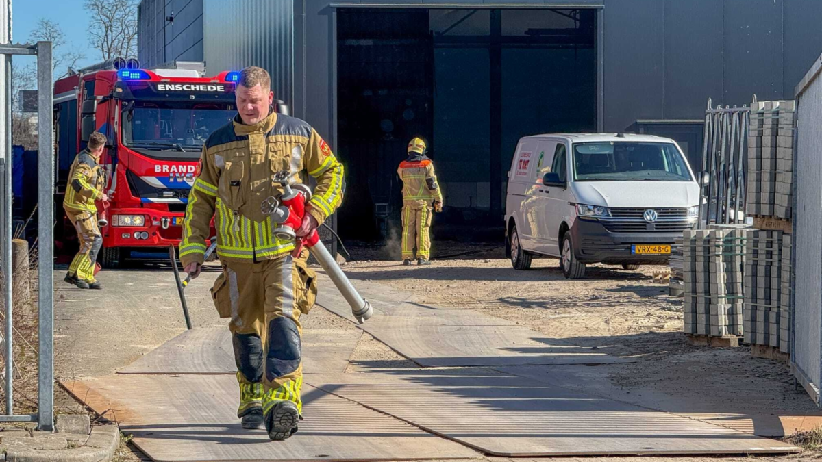 20250318 industriebrand Enschede News United Dennis Bakker