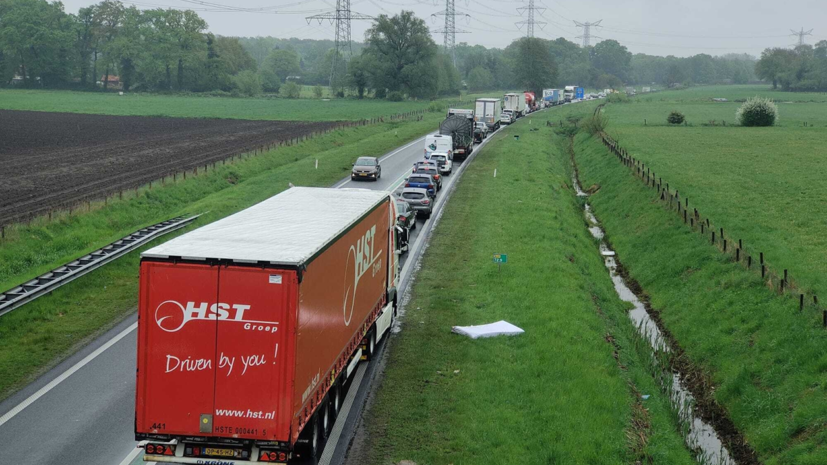 Aanrijding N35 file News United Dennis Bakker