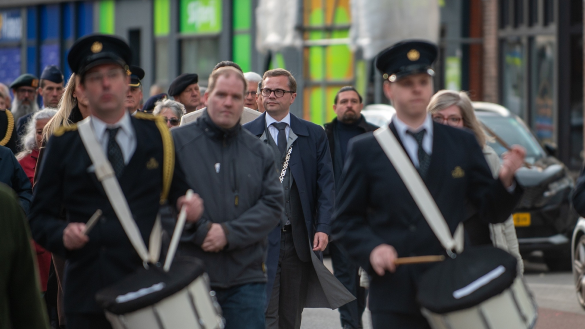 De stille tocht in het spoor van burgemeester Richard Korteland