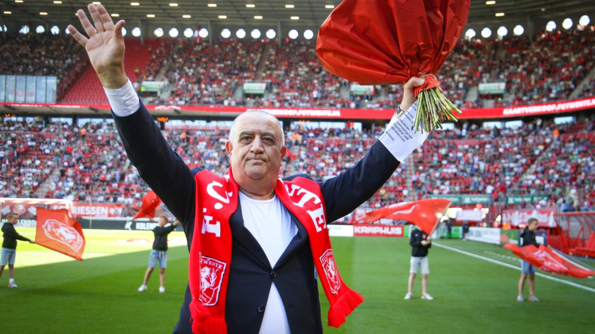 Jacob Malki tijdens afscheid FC Twente Media