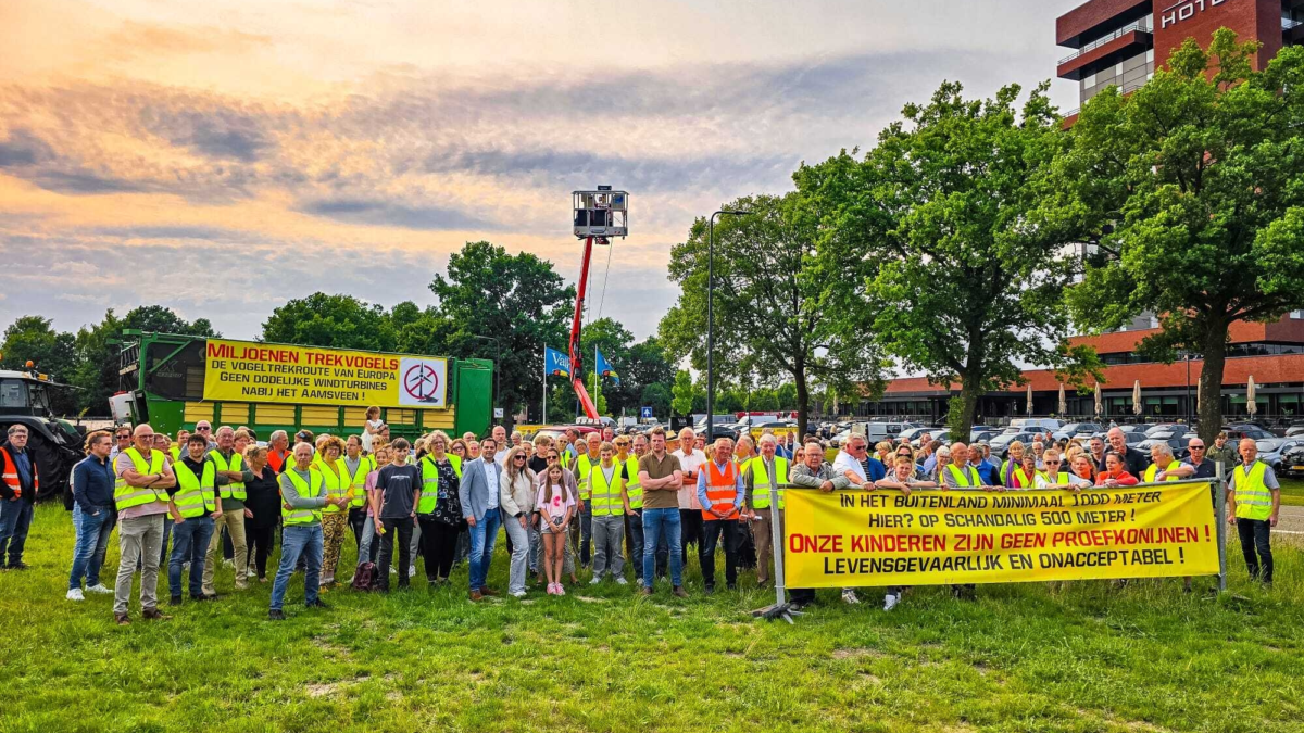 20250703 winturbines demonstratie enschede