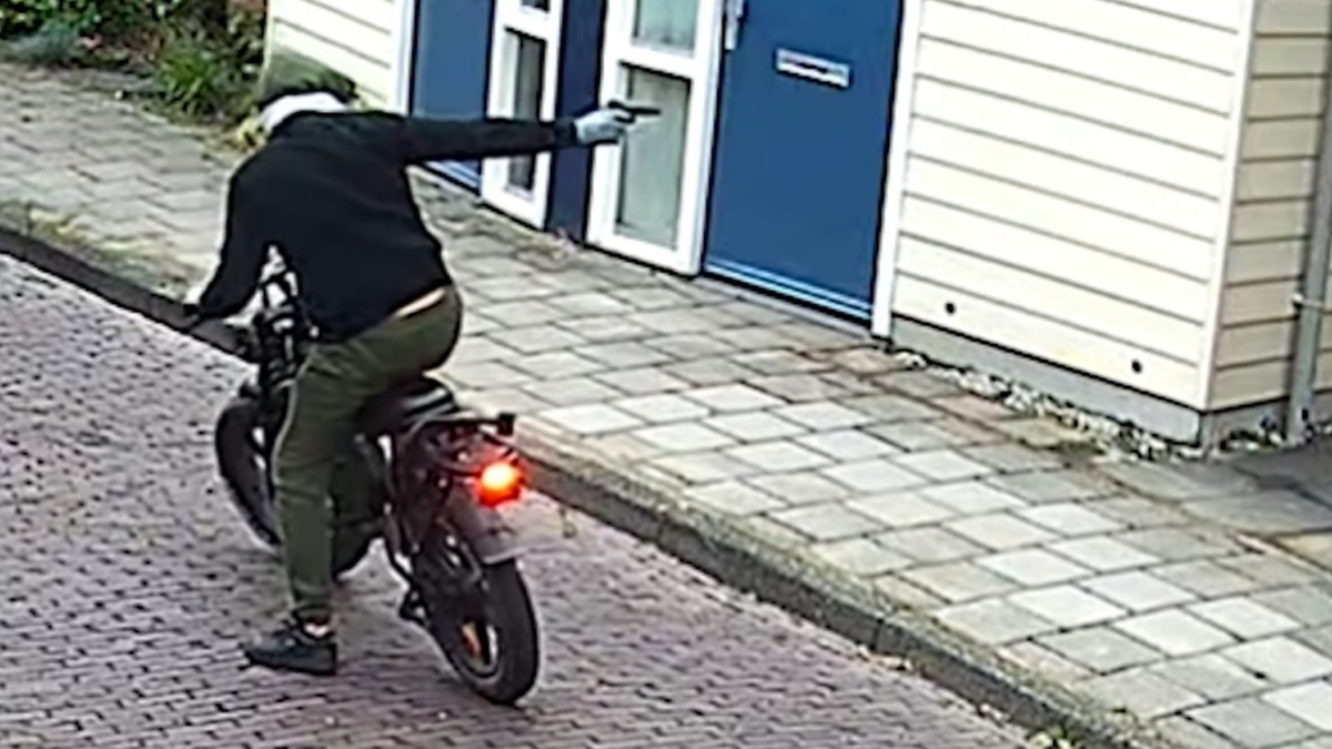 20250616 Politie camerabeelden Galvanistraat Enschede schietincident